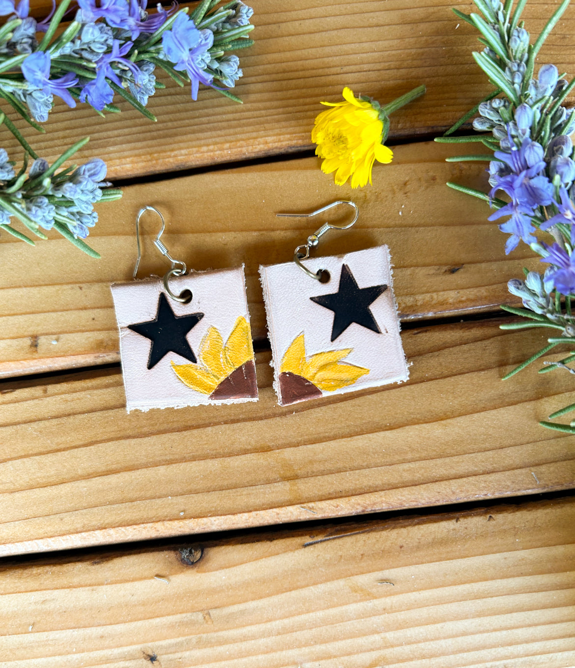 Handmade leather Earrings